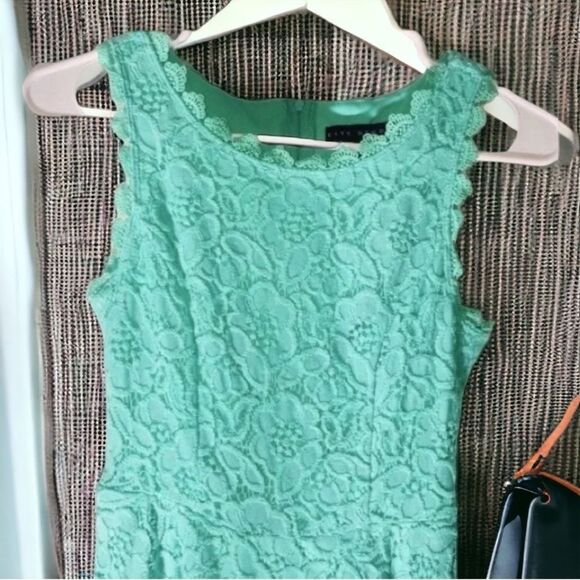 City Studio (Macy’s) Dress Pastel Green Lace Sleeveless Fit & Flare Junior's 5 - Picture 10 of 16
